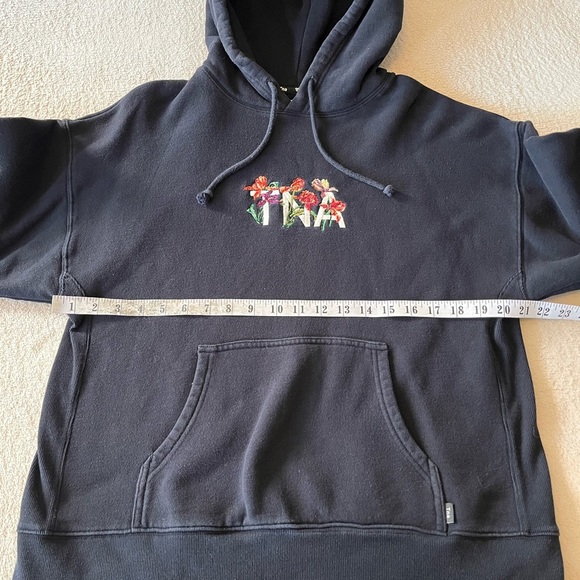 Rare TNA Floral Embroidered Black Hoodie S/M - Picture 11 of 11